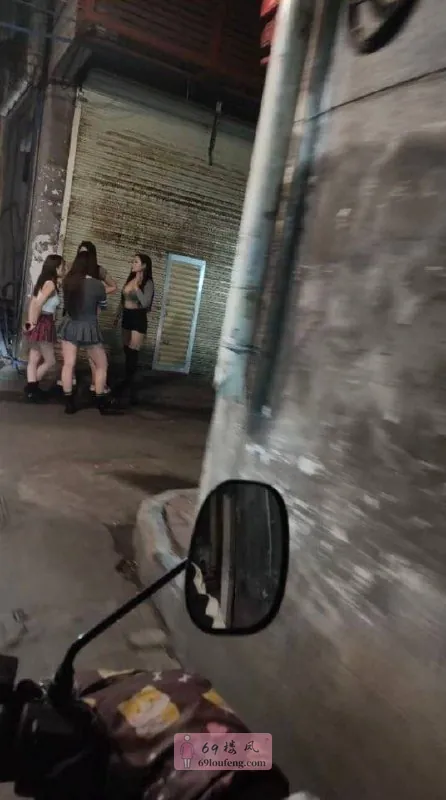 佛山城中村扫到了个奶香四溢的小嫂子 - 广东-佛山 楼凤实拍第1张