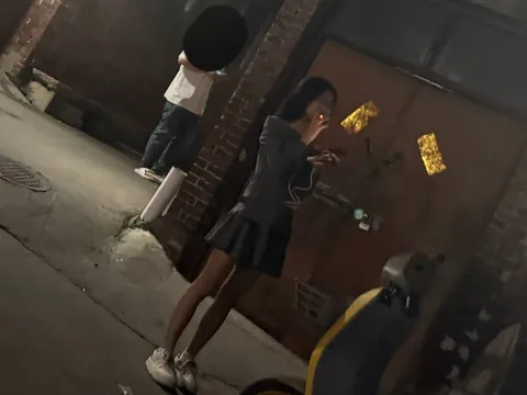 南海沙边基地停车场位置 广东-佛山 发廊按摩拍图