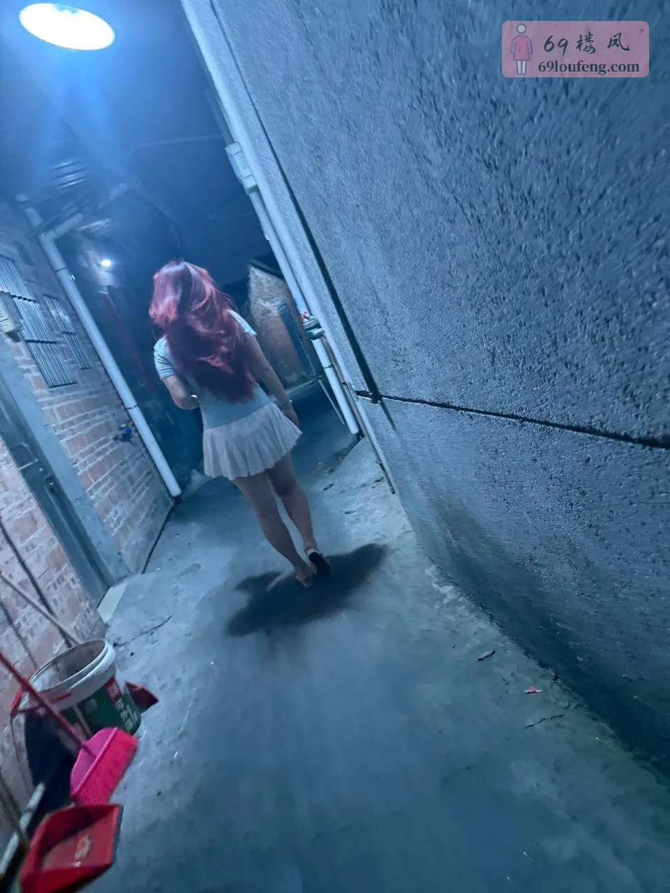 南海沙边基地停车场 - 广东-佛山 楼凤实拍第1张