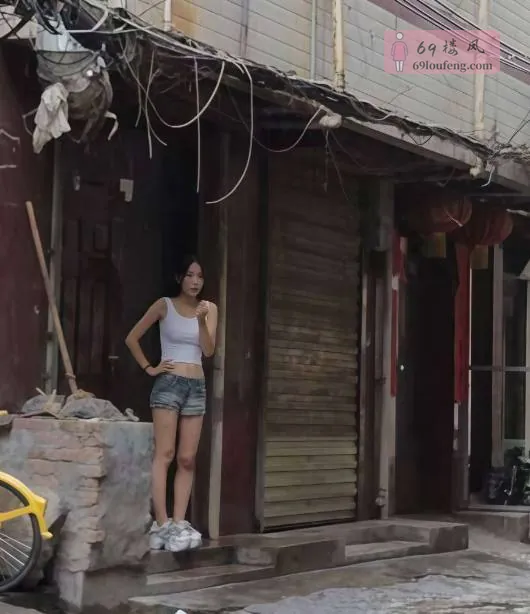 临安胜利苑那一片主路两旁是菜店和小饭馆就 - 浙江-杭州 楼凤实拍第1张