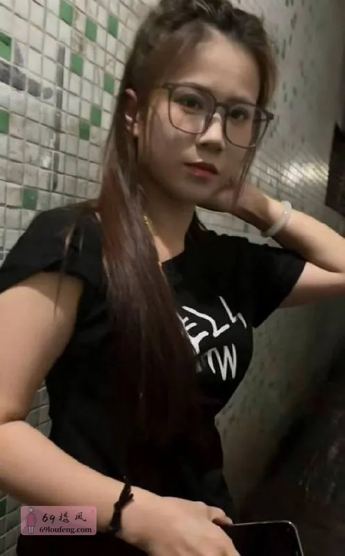 向西村的小姐姐 - 广东-深圳 楼凤实拍第1张