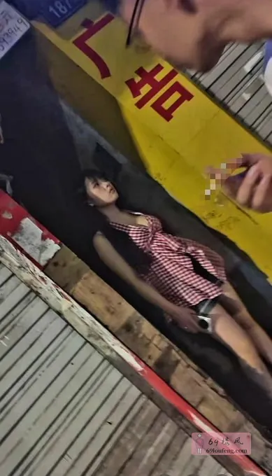 石狮塔前村 - 福建 楼凤实拍第1张