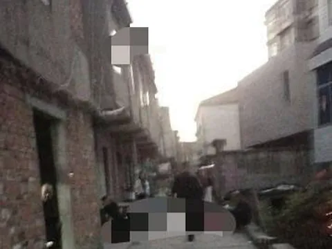 姚公庙地铁站A口出来 地铁口小姐 安徽-合肥
