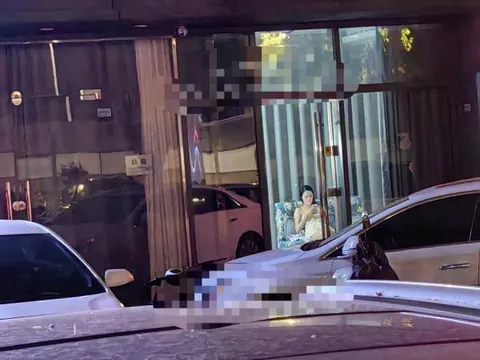 开车导航到附近停车区 江苏-南京 狼友扫街偷拍