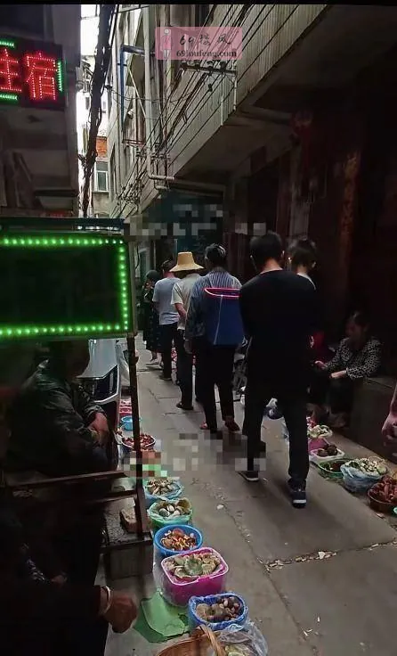 大板桥菜市场后的一条巷子 - 云南-昆明 楼凤实拍第1张