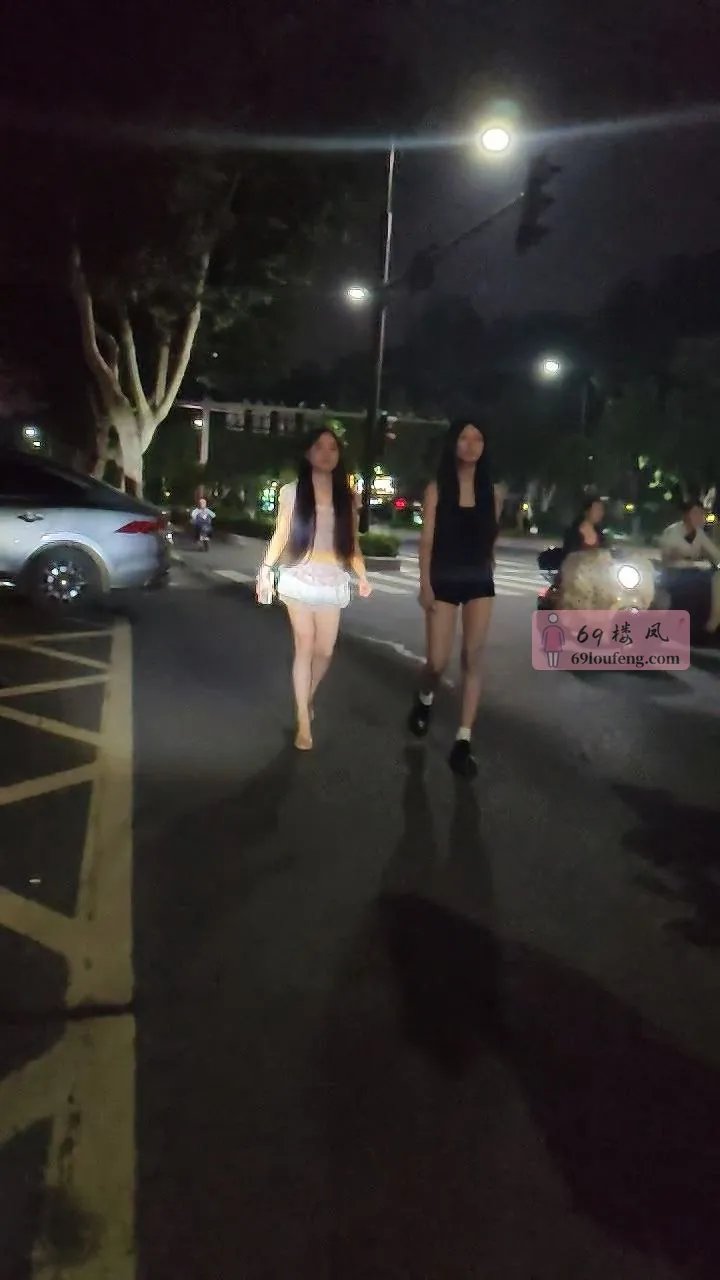 文靖路上的应召女,一起打车走了 - 江苏-南京-江宁区 楼凤实拍第3张