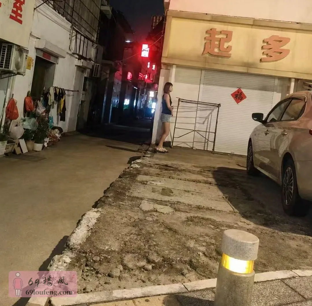 夜游东关中学 - 浙江-绍兴 楼凤实拍第1张
