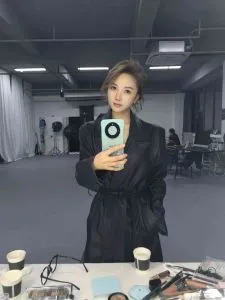 关于 服装模特兼职Lily 的最新实拍反馈 - 广东 - 深圳