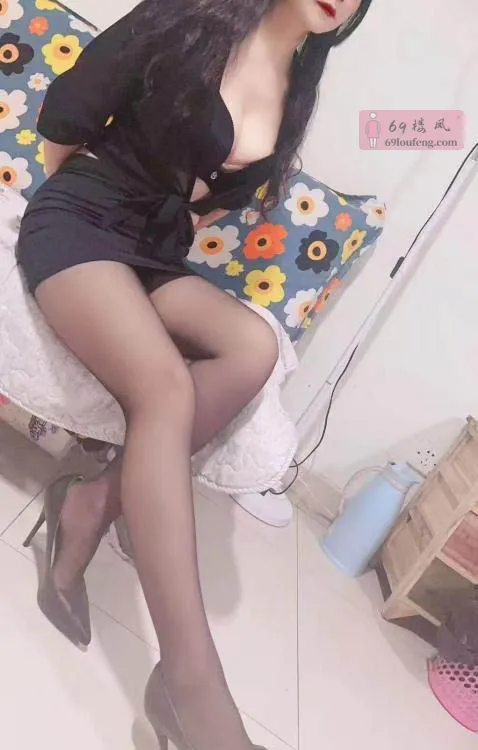 市中心熟女月儿姐 - 四川-成都 楼凤实拍第1张