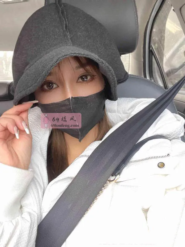 东站小个子大胸妹子 - 四川-成都 楼凤实拍第2张