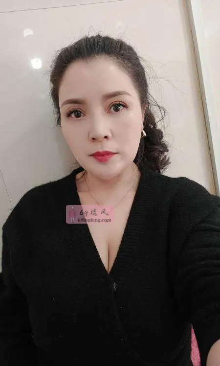 临平巨乳骚妇 - 浙江-杭州 楼凤实拍第2张