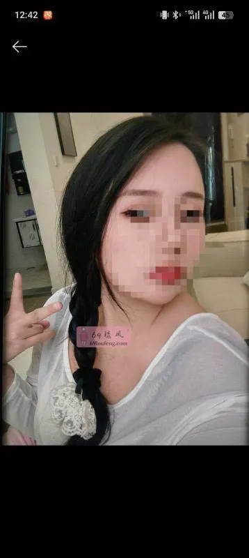 巨乳大白兔 - 四川-成都 楼凤实拍第2张