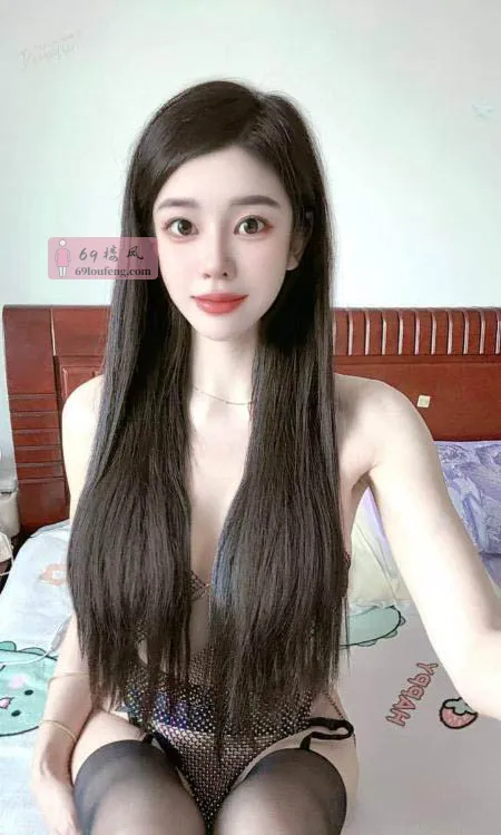 秦淮大胸颜值女友小鹿 - 江苏-南京 楼凤实拍第3张