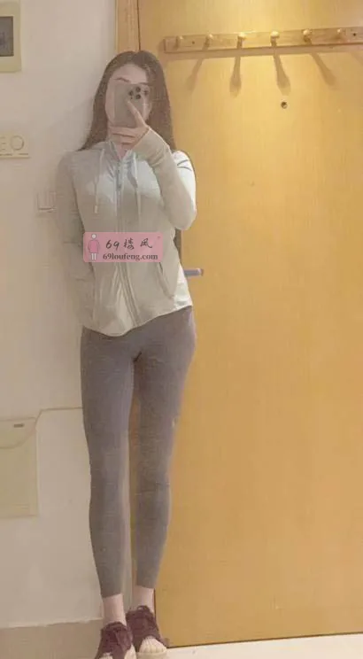 性感美腿依依 - 广东-深圳 楼凤实拍第2张