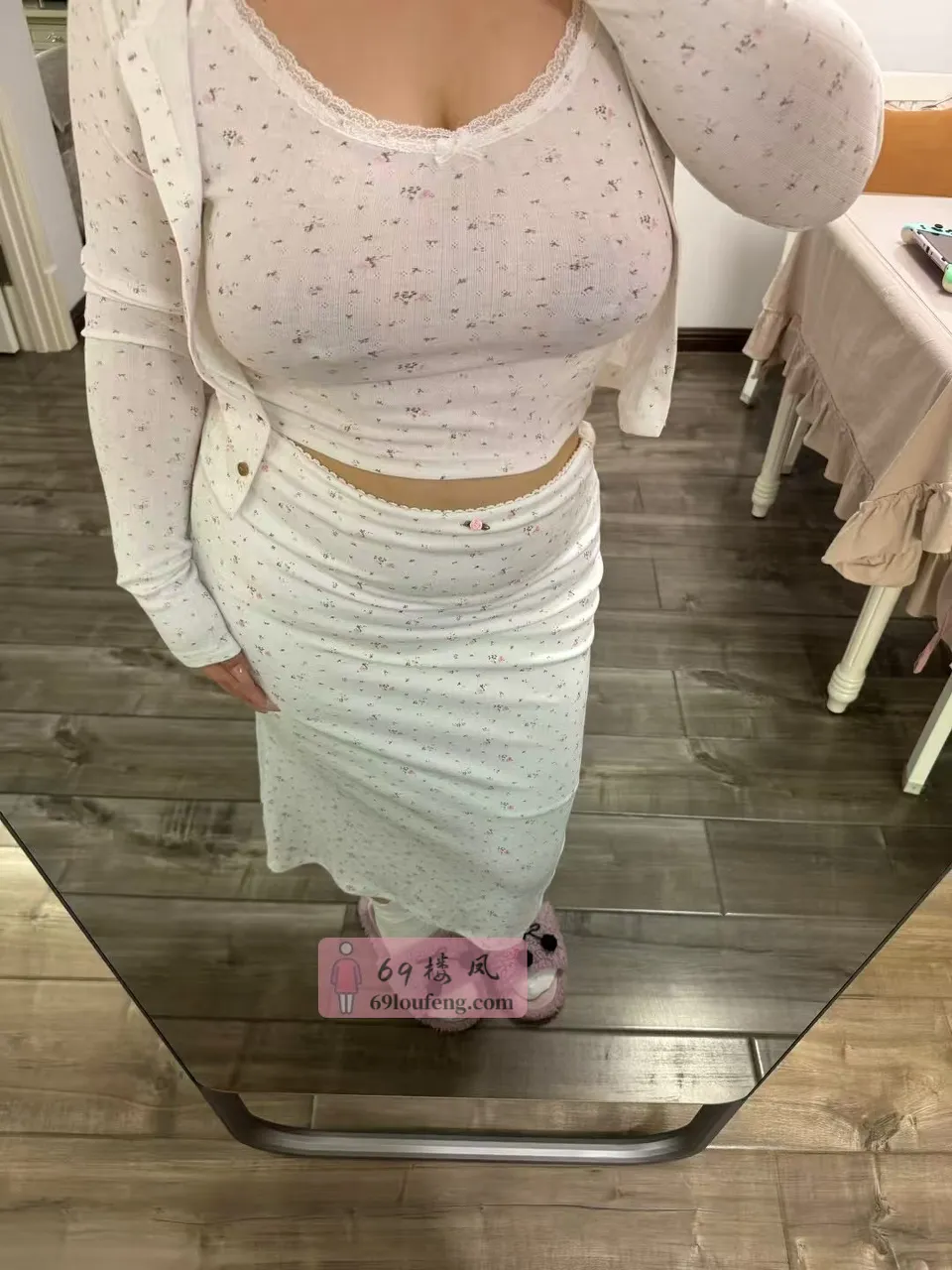 尔滨大奶 - 黑龙江-哈尔滨 楼凤实拍第2张