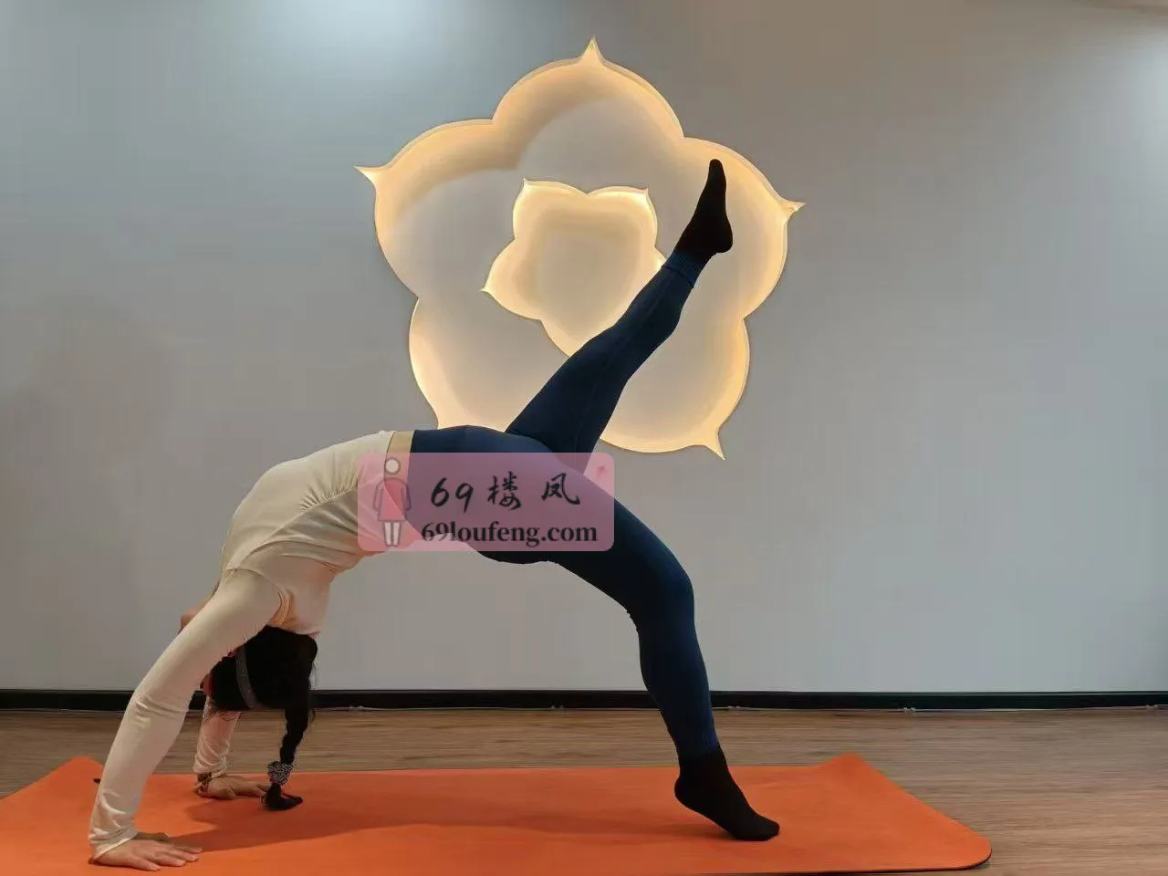 99年瑜伽新人 - 江西-南昌 楼凤实拍第1张