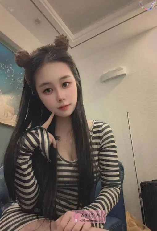 思明黑丝大长腿果果 - 福建-厦门 楼凤实拍第2张