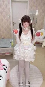 【独家】上海 - 静安区 老师 静安娇小萝莉素颜颜 内部实拍