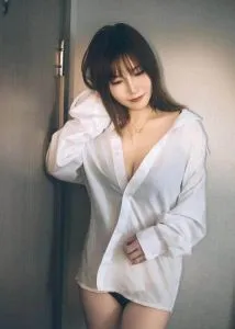 六合妍妍 真实工作室环境 (地点：江苏 - 南京)