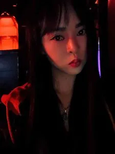 【实拍】四川 - 成都 东站附近小个子美女 个人展示图