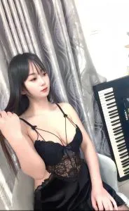 关于 气质丰满长腿七七 的最新实拍反馈 - 广东 - 广州