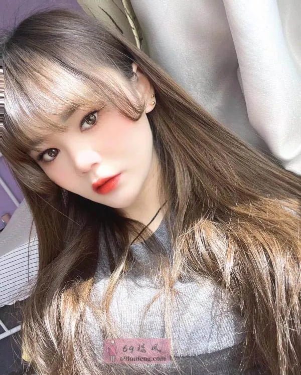 成都粉嫩小师妹 - 四川-成都 楼凤实拍第1张