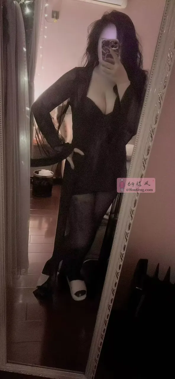 骚女大屁股 - 上海-静安区 楼凤实拍第1张