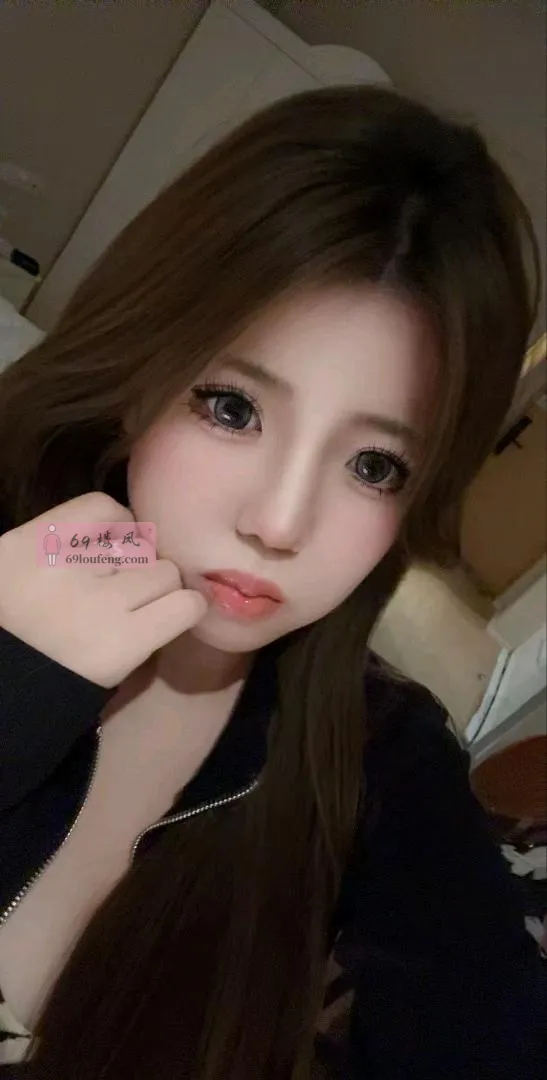 南通美甲师兼职小姐姐 - 江苏-南通 楼凤实拍第2张