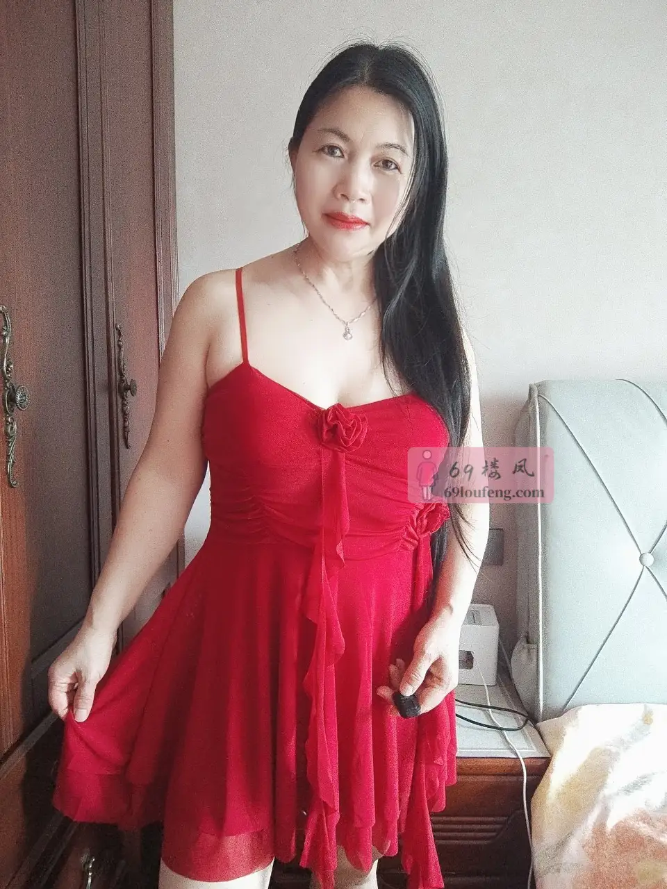 三通熟女雪儿 - 重庆-江北区 楼凤实拍第3张