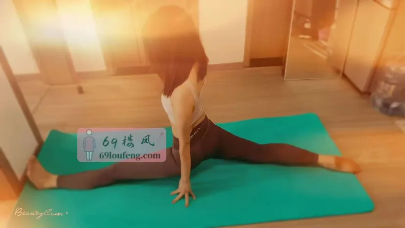 一字马瑜伽娜宝 - 湖北-武汉 楼凤实拍第3张