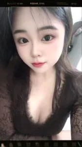 天桥性感小妹 真实工作室环境 (地点：山东 - 济南)