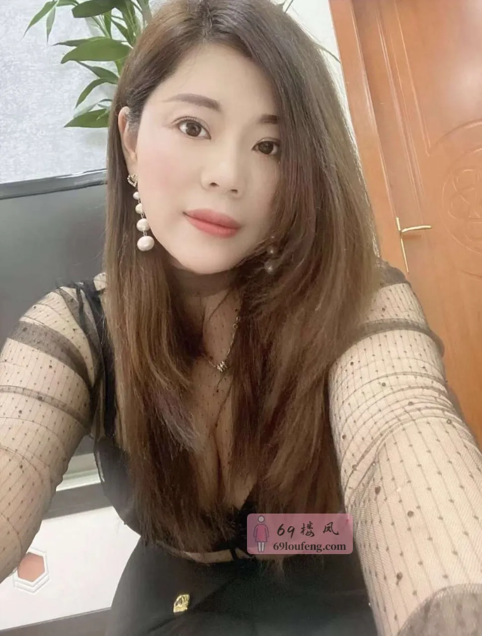 昆明熟女香水 - 云南-昆明 楼凤实拍第1张