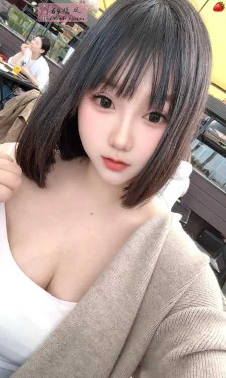 呆萌短发清纯妹子 - 北京-丰台区 楼凤实拍第1张