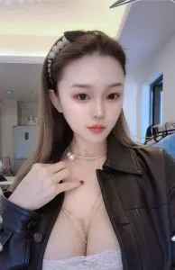 广东 - 深圳 楼凤圈口碑推荐：龙华E奶丹妮 照片