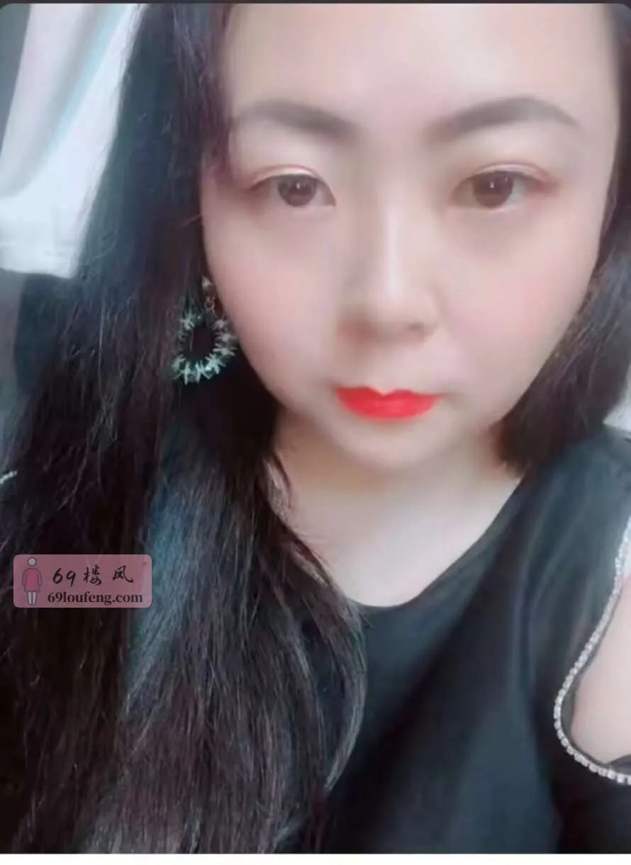 天然白虎一线天小馒头 - 江苏-南京 楼凤实拍第3张