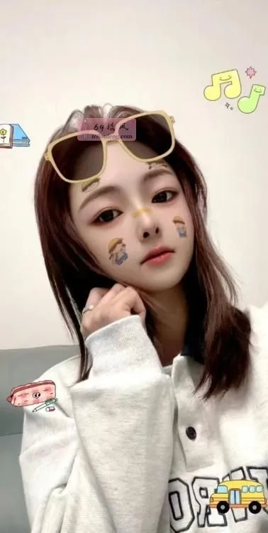 制服小翘臀倩倩 - 上海-宝山区 楼凤实拍第2张