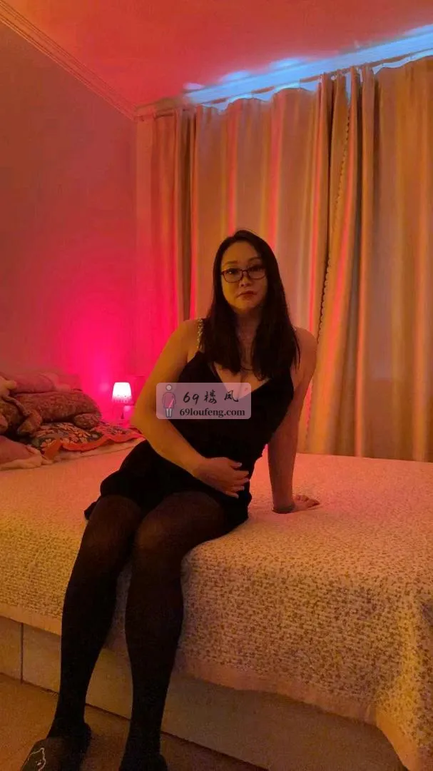 少妇大奶牛 - 山东-青岛 楼凤实拍第1张