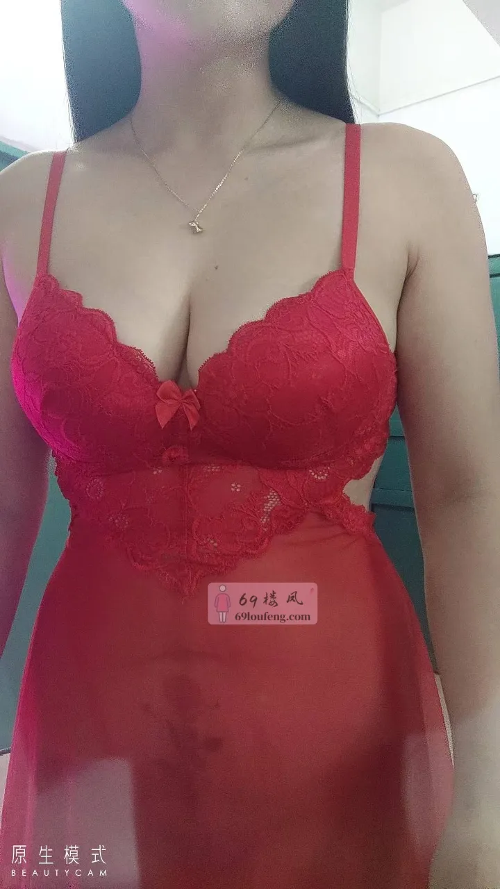 3张性价比巨乳小姐姐 - 广东-深圳 楼凤实拍第1张