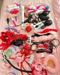 点击查看 广东 - 深圳 三通SM母狗茜茜 更多实拍详情