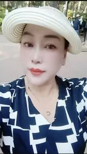 云南 - 昆明高颜值老师便宜泄火少妇实拍