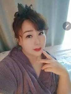 【独家】北京 - 朝阳区 老师 高颜值性价比大肥臀bbw 内部实拍