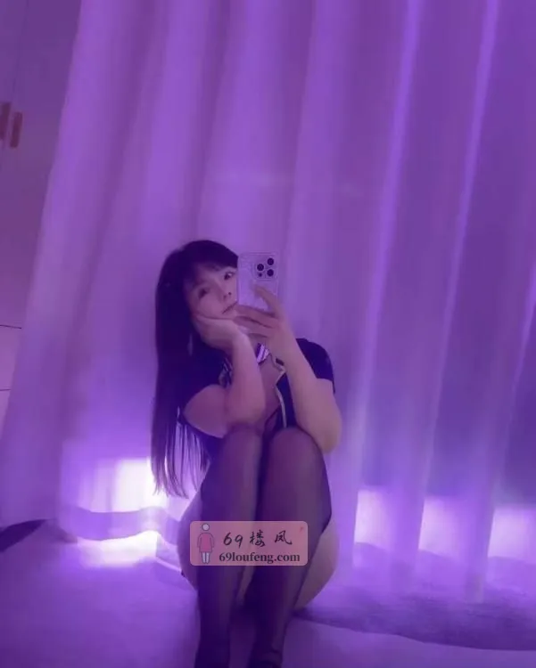 制服翘臀小艾米 - 广东-深圳 楼凤实拍第2张