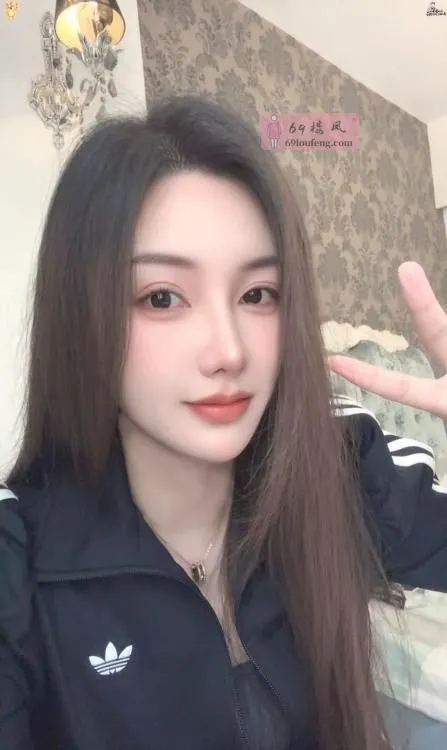 制服御姐Selina - 上海-长宁区 楼凤实拍第1张