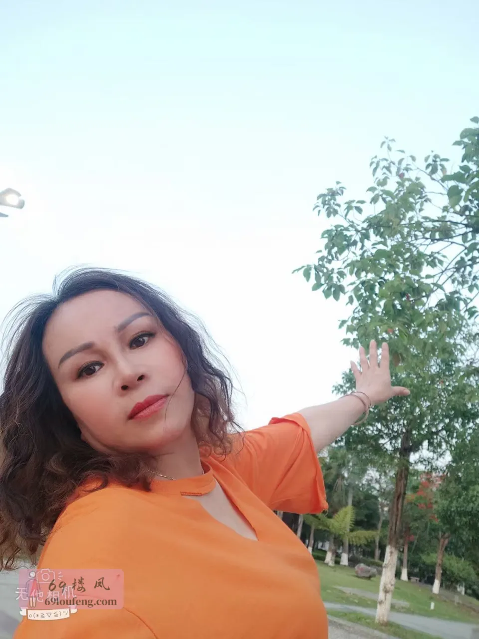 青秀熟女芳姐 - 广西-南宁 楼凤实拍第2张