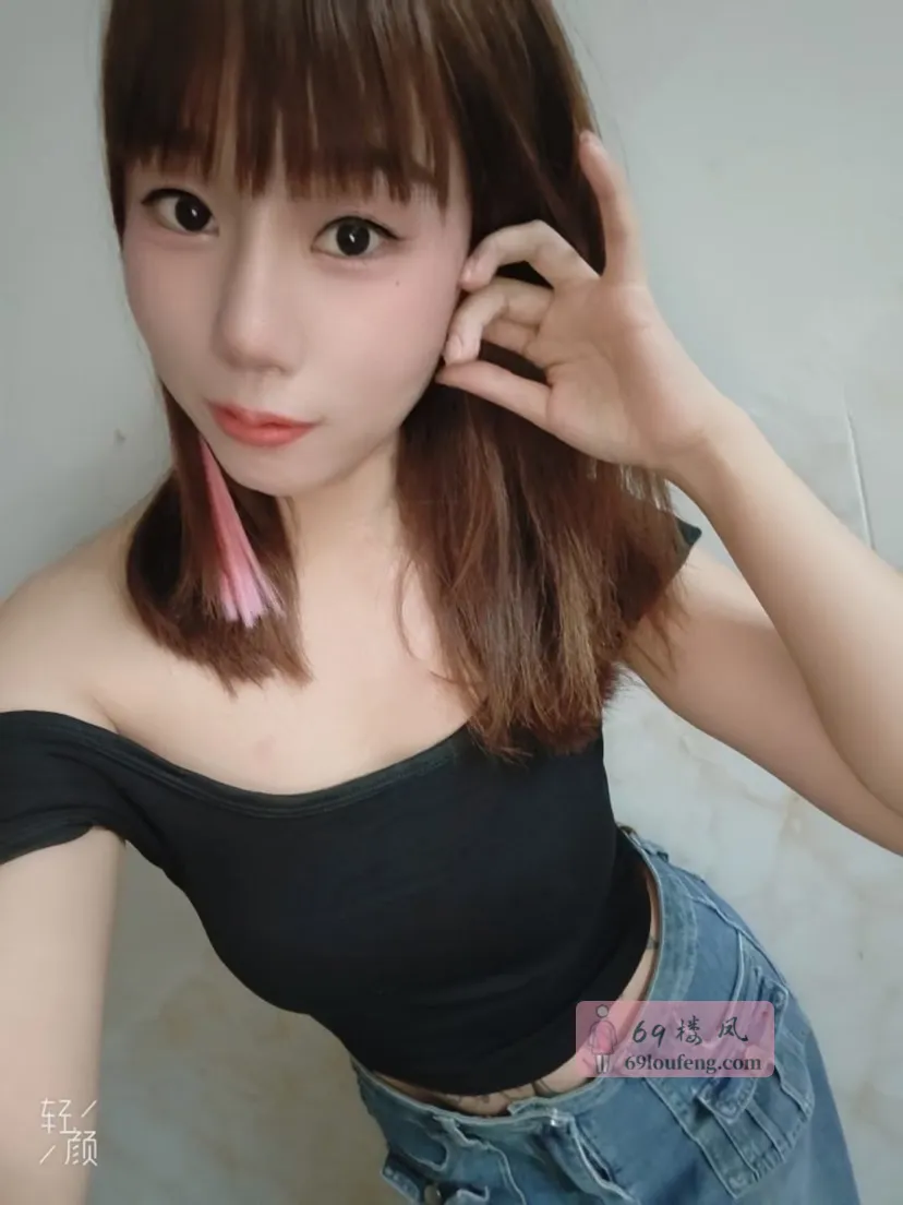 白云骚妹容容 - 广东-广州 楼凤实拍第2张