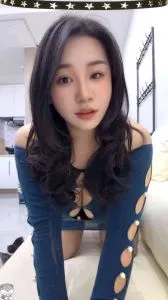 蓝色妖姬滨江御姐 真实工作室环境 (地点：浙江 - 杭州)