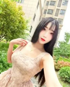 【湖北 - 武汉】光谷步行街芳芳 最新实拍图片