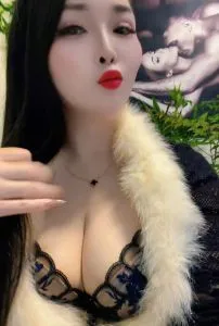 上海 - 浦东新区 宅男福利推荐：丰乳肥臀熟女，服务系 实景