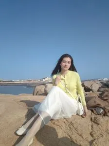西山区小少妇兰欣 真实工作室环境 (地点：云南 - 昆明)