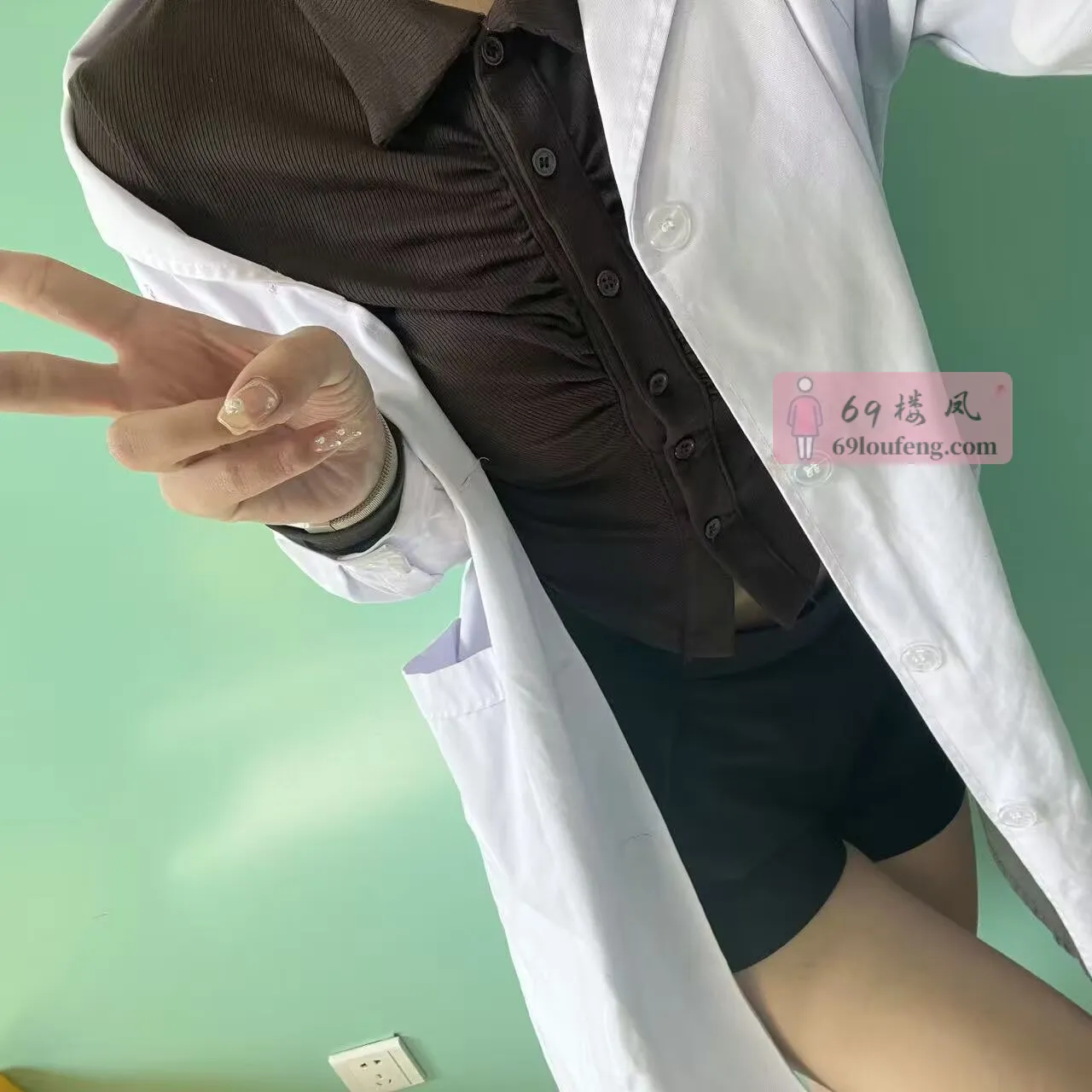反差婊医生婉月 - 河南-郑州 楼凤实拍第1张